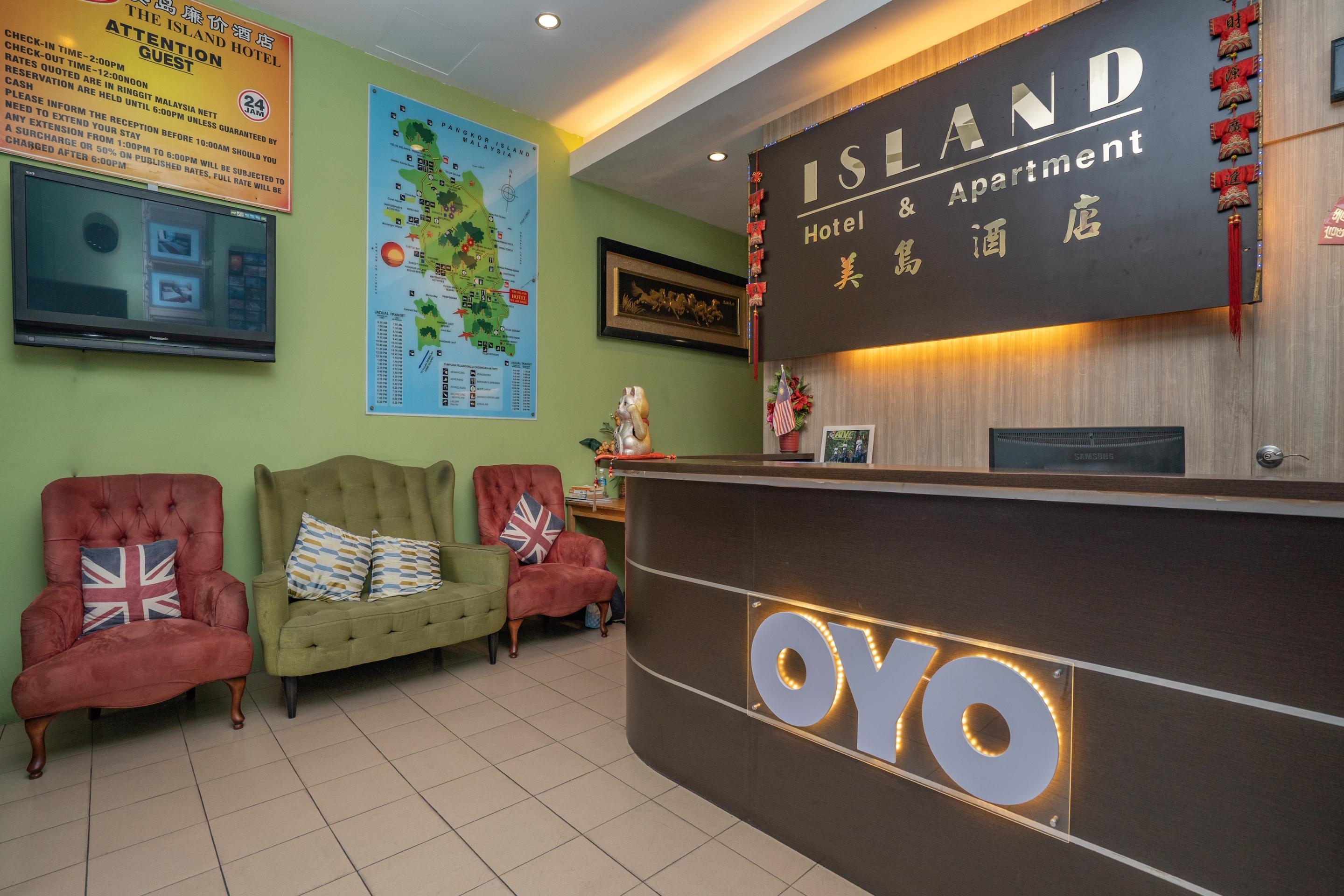Oyo 44078 The Island Hotel Kampong Pasir Bogak Bagian luar foto